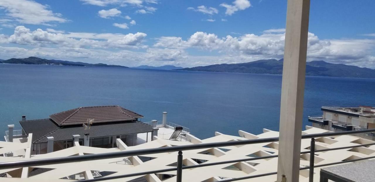 Blue Residence Sarandë Exterior foto